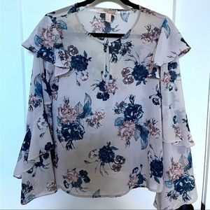 Forever 21 Contemporary Women's Floral Blouse